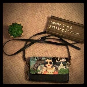Crossbody wallet
